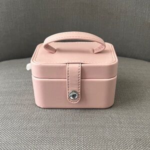 Elegant Faux Leather Travel Jewelry Box w/ Gem Snap